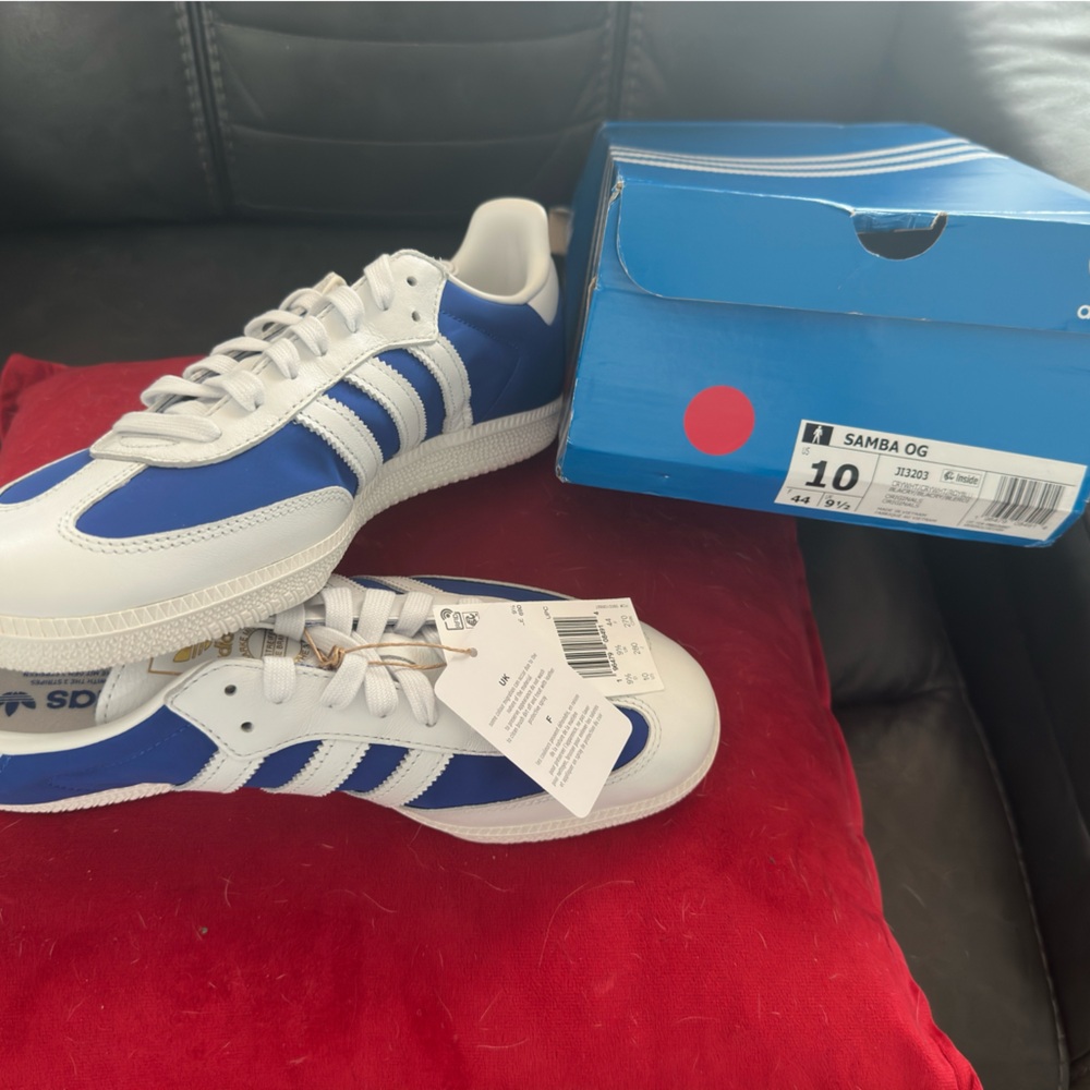 Adidas Classic Blue and White Shoes